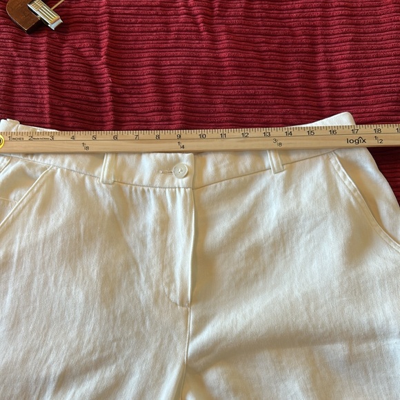 H&M High-Waisted Wide Leg Cream White Pants. Size 14. - Picture 9 of 13